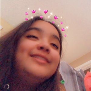 Meet your Posher, Marcela